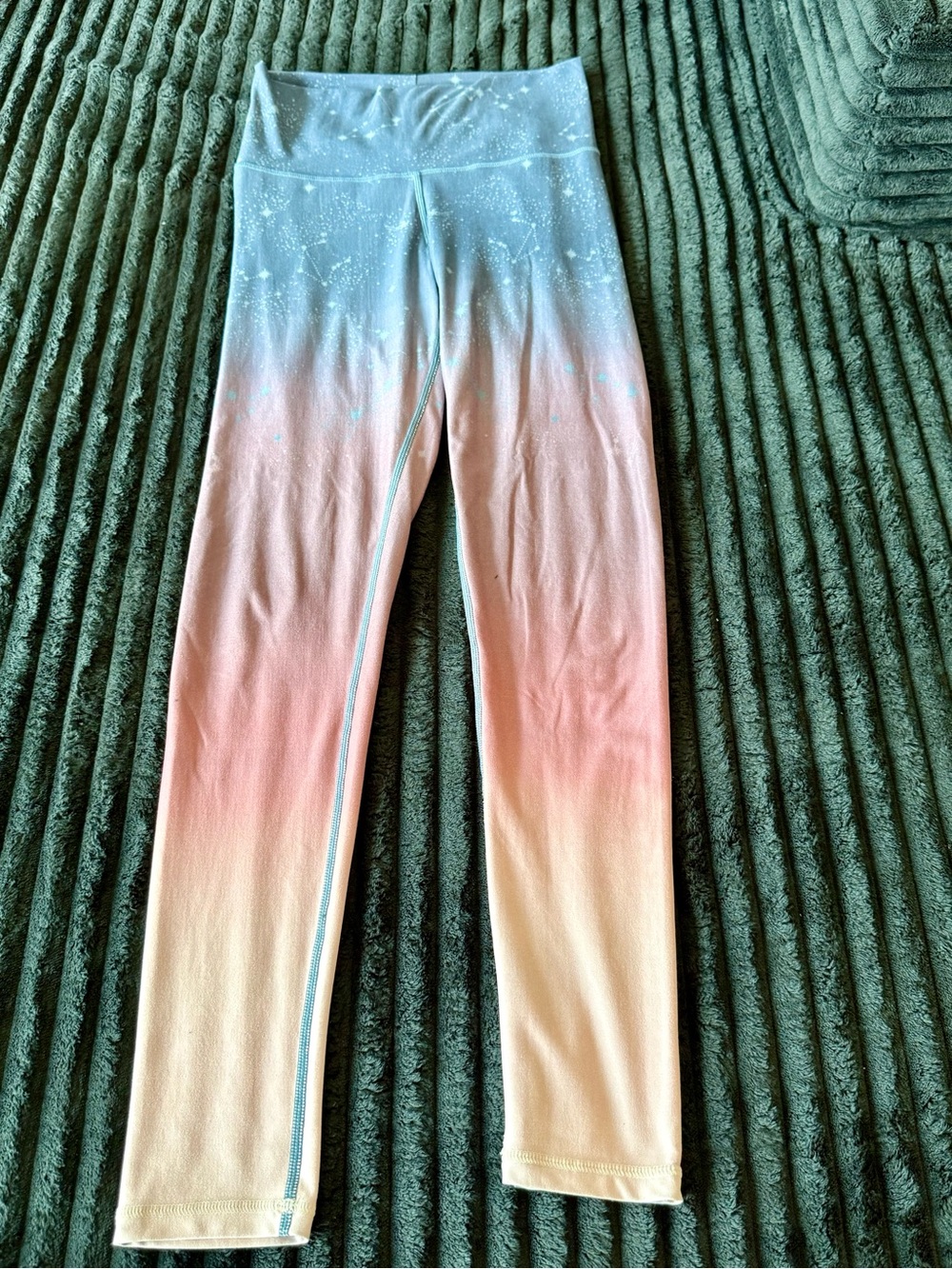 Sol & Mane Cora Leggings / Yoga Pants - size Small